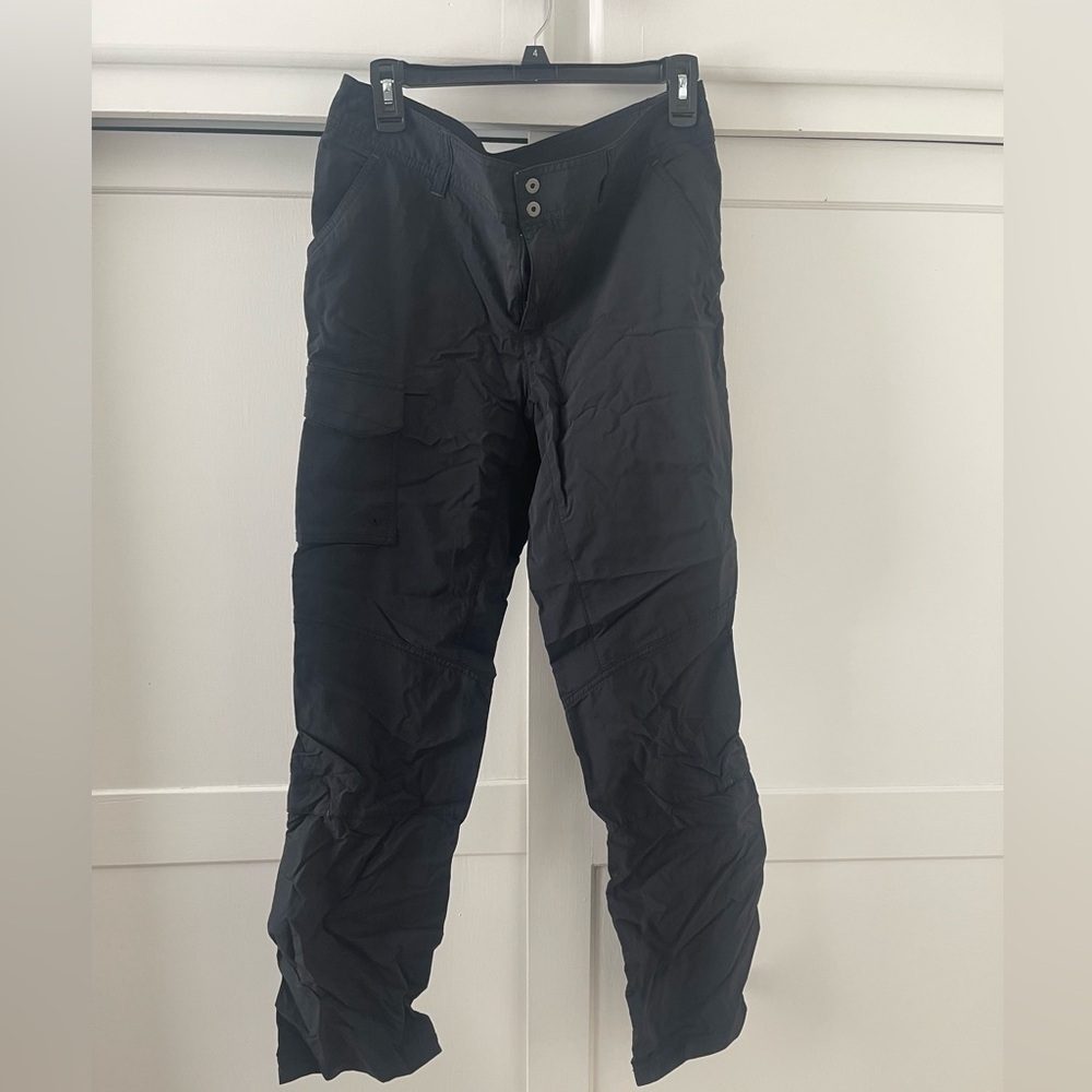 Columbia Women’s Sun Protection pant- Size 8 Black